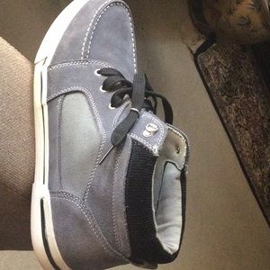 izod mens boots.  Size 12D.  Suede